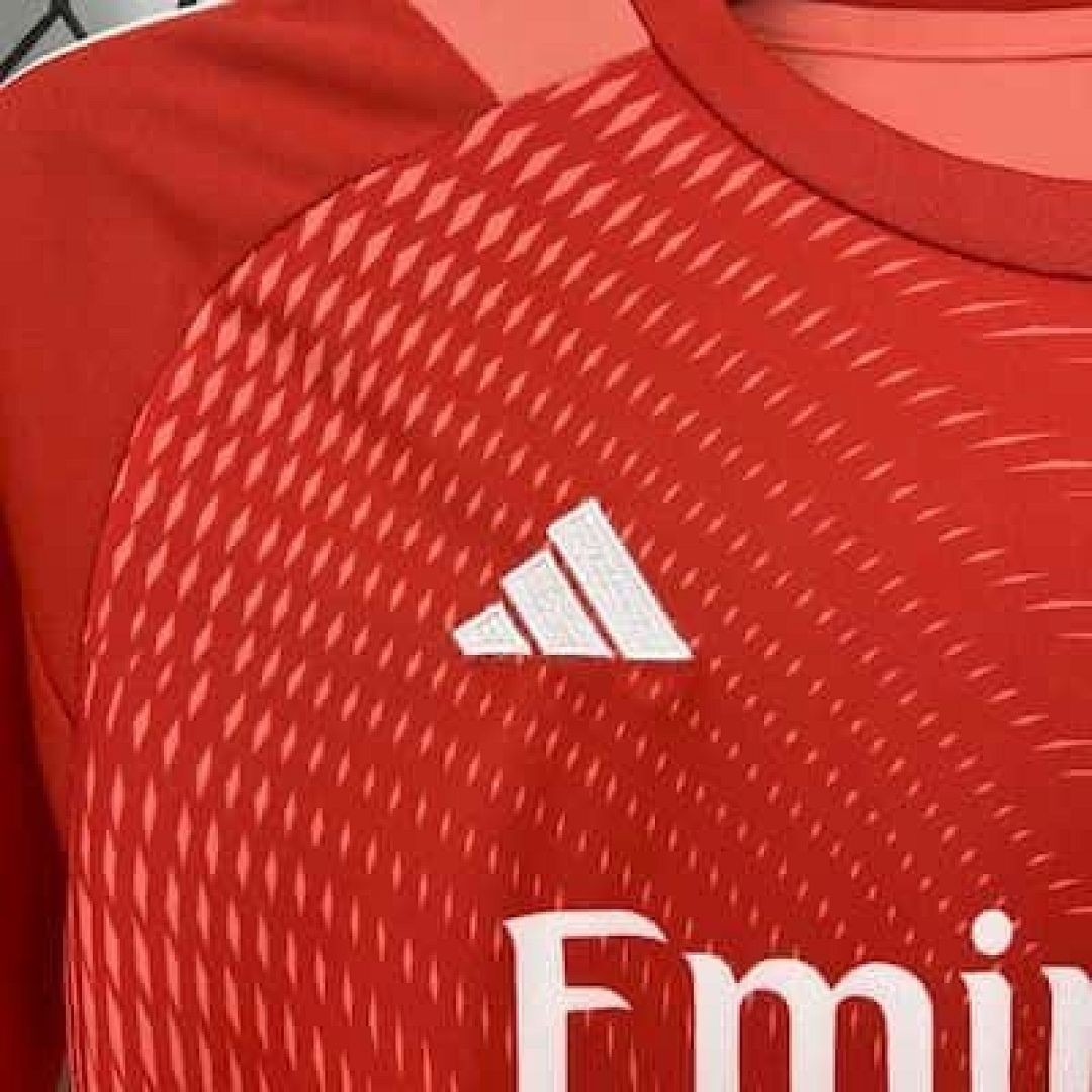 25-26 Real Madrid Orange Goalkeeper Kid Kits Cheap Football Jersey Wholesale Yupoo 9