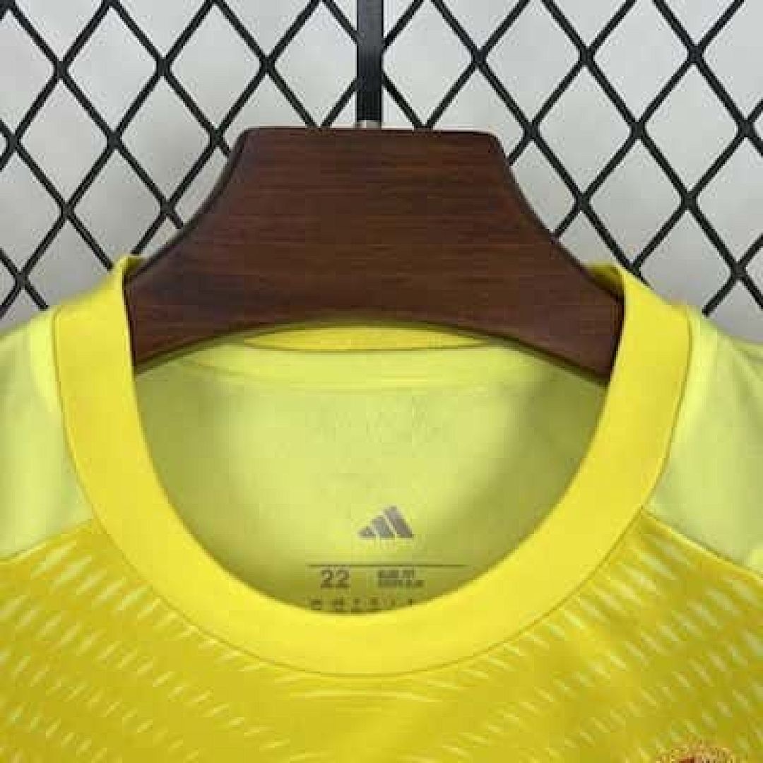 25-26 Real Madrid Yellow Goalkeeper Kid Kits Youth Apparels Cheap Football Jersey Wholesale Yupoo 10