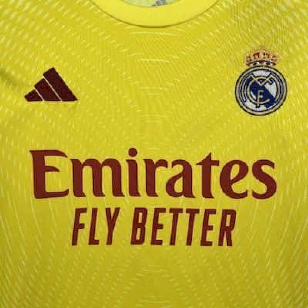 25-26 Real Madrid Yellow Goalkeeper Kid Kits Youth Apparels Cheap Football Jersey Wholesale Yupoo 7