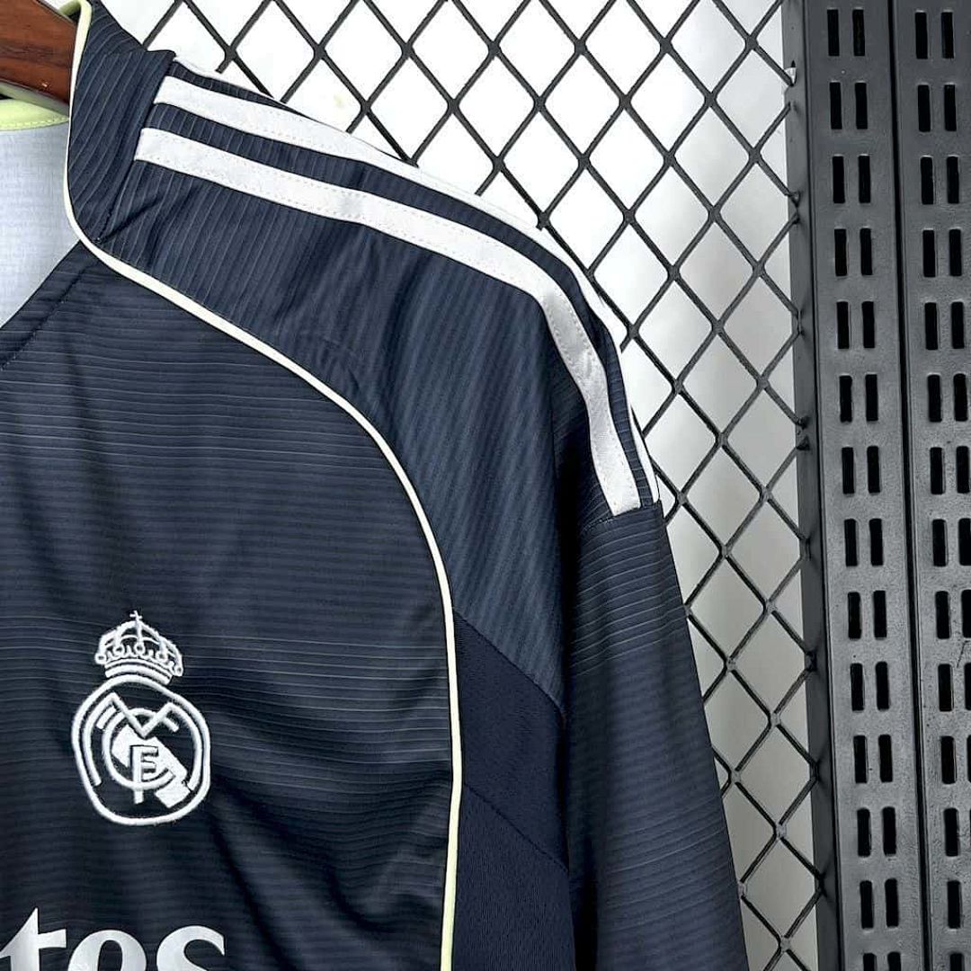 25-26 Real Madrid Away Long Sleeve Kit S-4XL Cheap Football Jersey Wholesale Yupoo 2