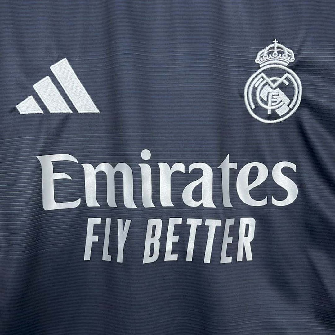 25-26 Real Madrid Away Long Sleeve Kit S-4XL Cheap Football Jersey Wholesale Yupoo 5