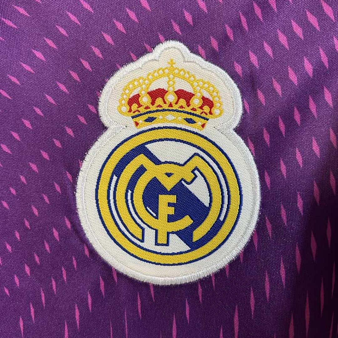 25-26 Real Madrid Goalkeeper Kit S-2XL Cheap Football Jersey Wholesale Yupoo 2