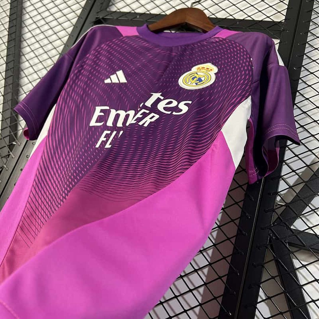 25-26 Real Madrid Goalkeeper Kit S-2XL Cheap Football Jersey Wholesale Yupoo 4