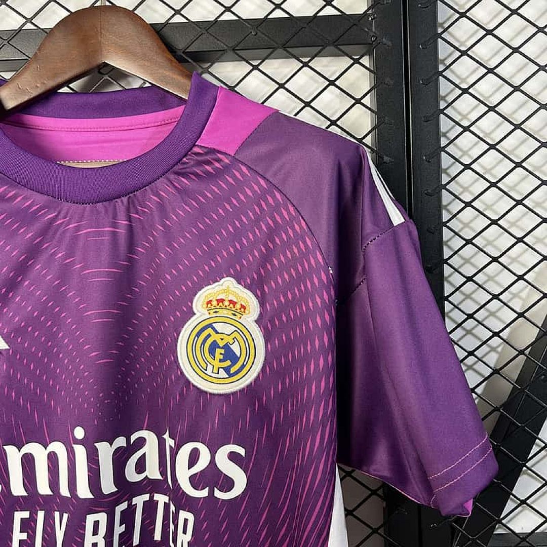 25-26 Real Madrid Goalkeeper Kit S-2XL Cheap Football Jersey Wholesale Yupoo 7