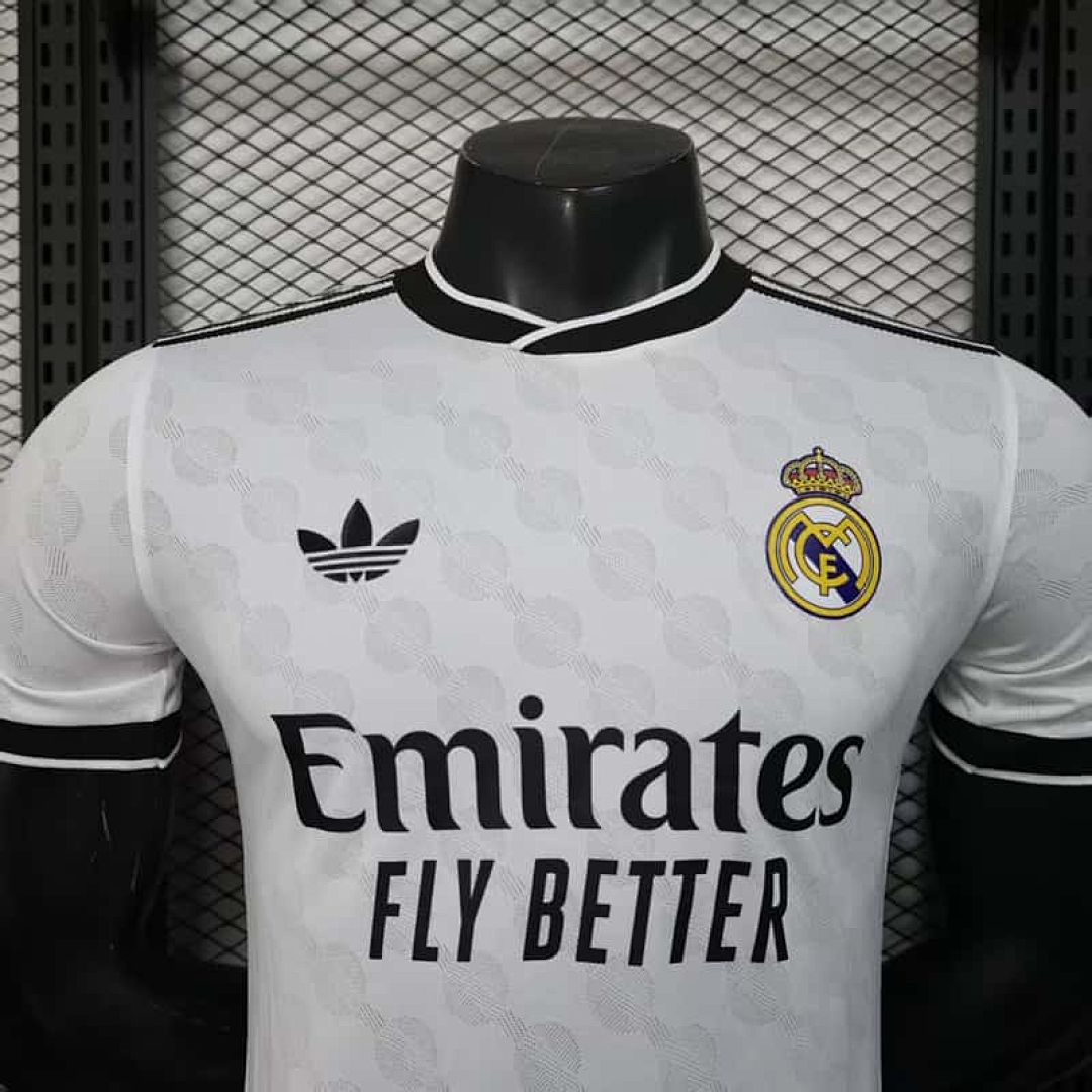 25-26 Player Real Madrid White Special Edition Kit S-XXL Cheap Football Jersey Wholesale Yupoo 3
