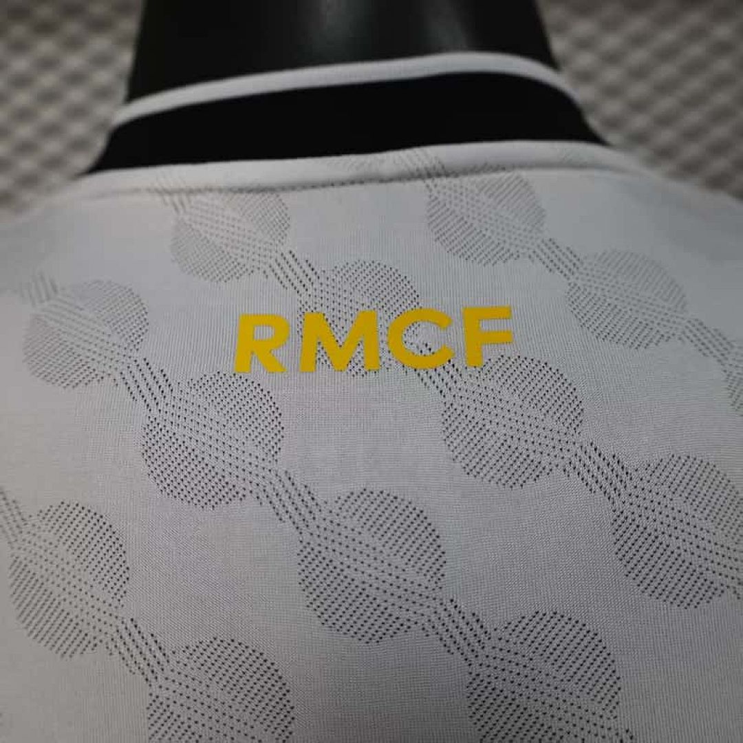 25-26 Player Real Madrid White Special Edition Kit S-XXL Cheap Football Jersey Wholesale Yupoo 4