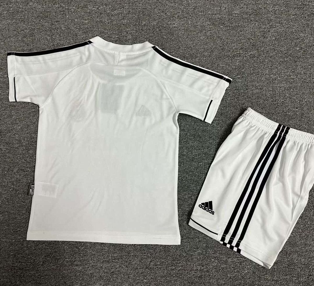 03-04 Kids Retro Real Madrid Home Shirt Cheap Football Jersey Wholesale Yupoo 2