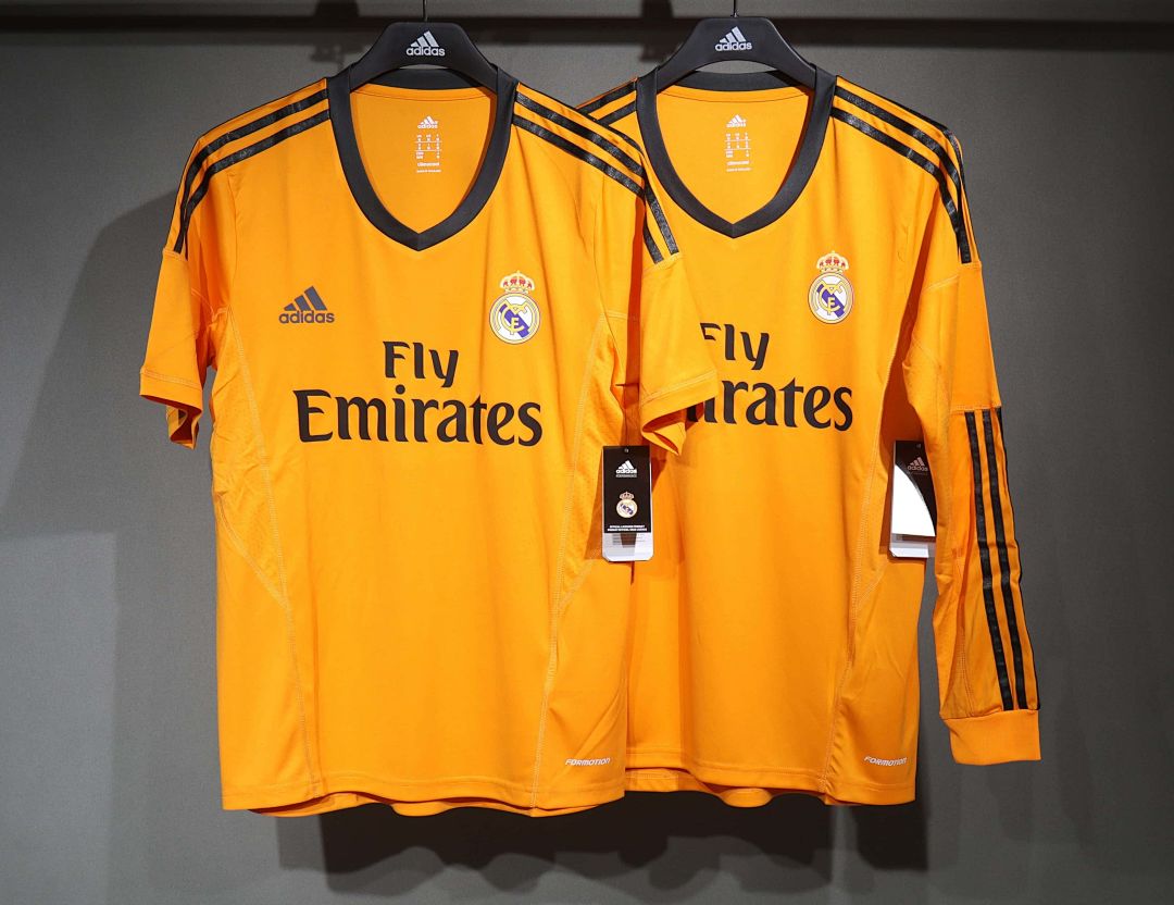 13-14 Retro Player Real Madrid Third Away Kit Long Sleeve Cheap Football Jersey Wholesale Yupoo 2