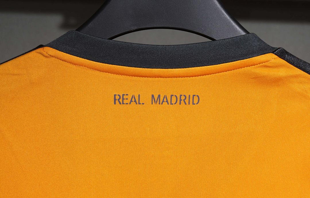 13-14 Retro Player Real Madrid Third Away Kit Long Sleeve Cheap Football Jersey Wholesale Yupoo 8