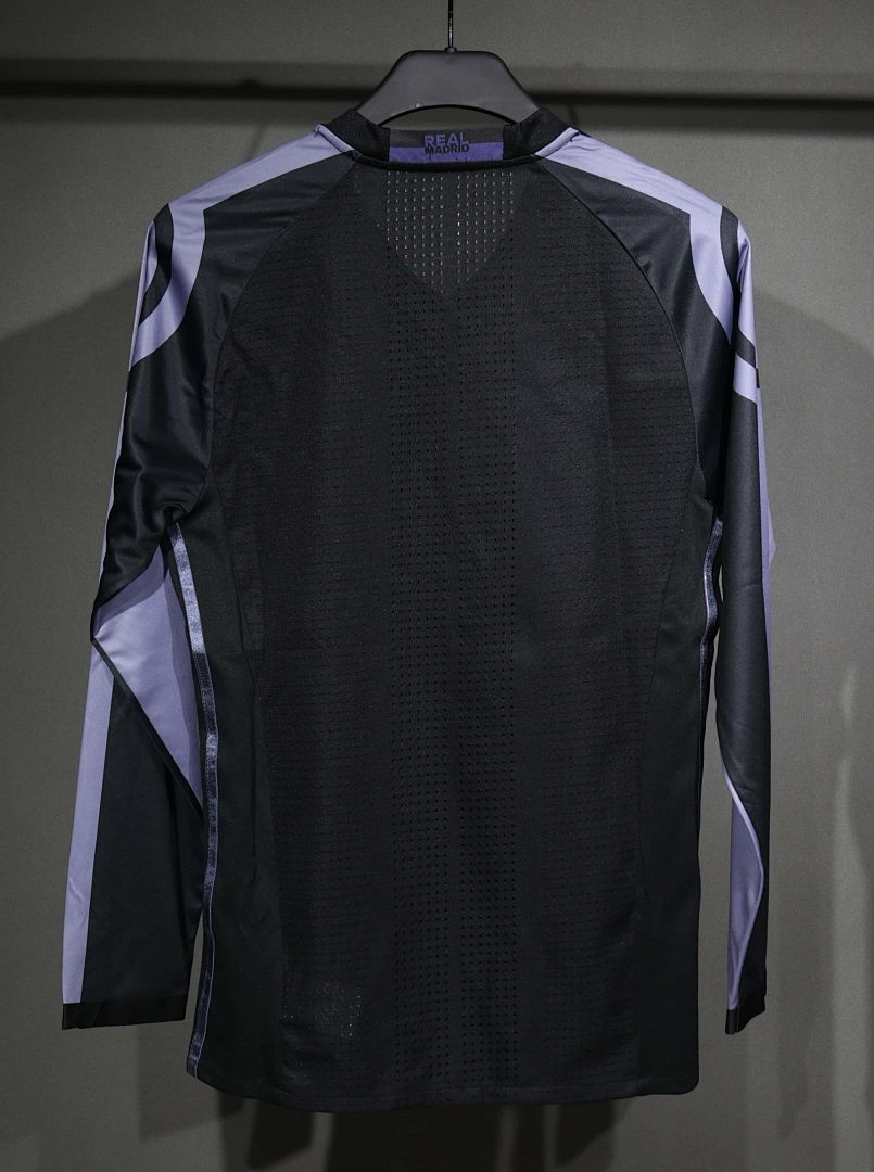 16-17 Retro Player Real Madrid Third Away Kit Long Sleeve Cheap Football Jersey Wholesale Yupoo 2