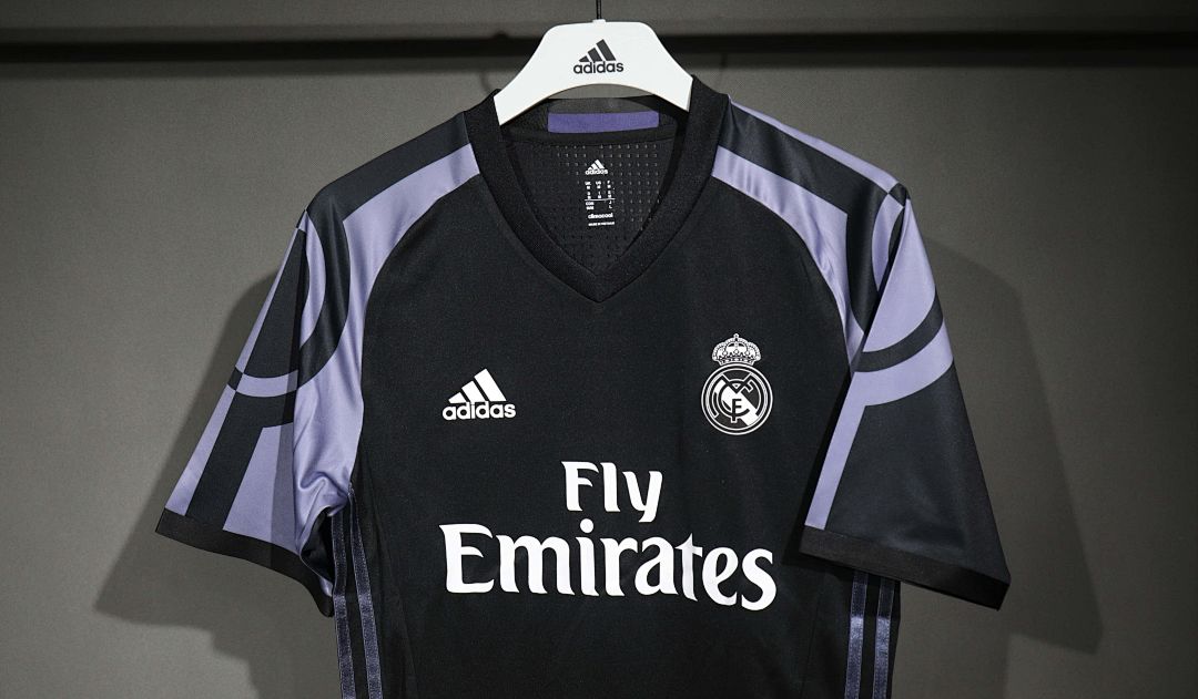 16-17 Retro Player Real Madrid Third Away Kit Cheap Football Jersey Wholesale Yupoo 11