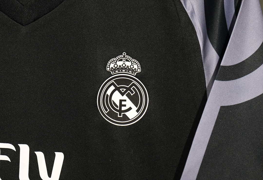 16-17 Retro Player Real Madrid Third Away Kit Cheap Football Jersey Wholesale Yupoo 2