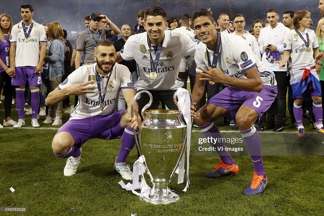 16-17 Retro Player Real Madrid Home Kit Cheap Football Jersey Wholesale Yupoo 6
