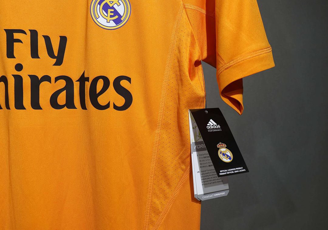 13-14 Retro Player Real Madrid Third Away Kit Cheap Football Jersey Wholesale Yupoo 2