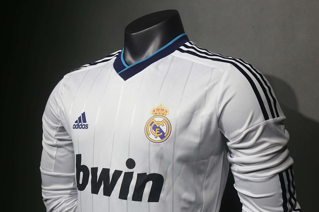 12-13 Retro Player Real Madrid Home Kit Long Sleeve Cheap Football Jersey Wholesale Yupoo 3