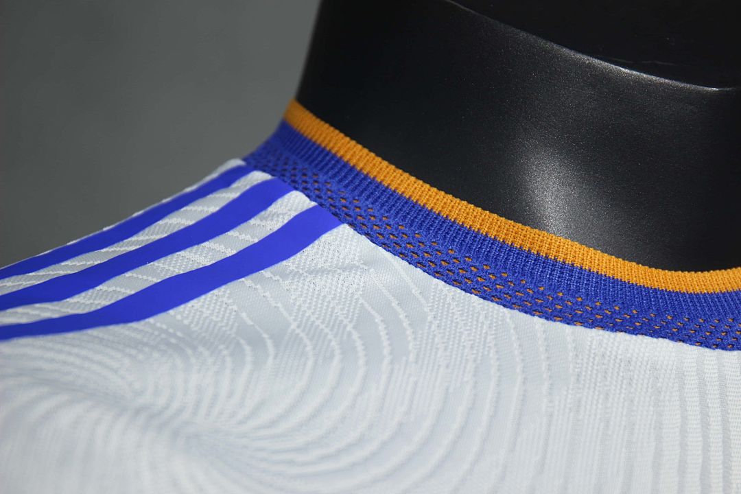 21-22 Retro Player Real Madrid Home Kit Long Sleeve Cheap Football Jersey Wholesale Yupoo 5