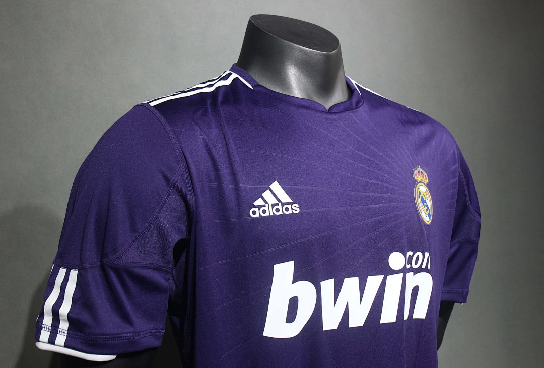 10-11 Retro Player Real Madrid Third Away Kit Cheap Football Jersey Wholesale Yupoo 6
