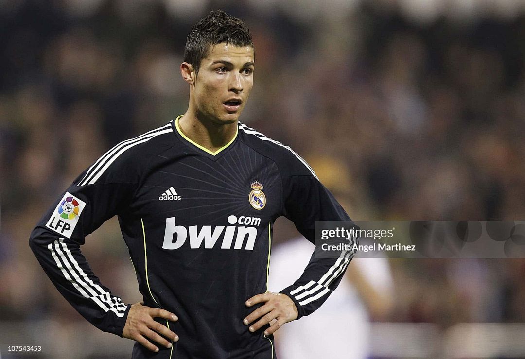 10-11 Retro Player Real Madrid Away Kit Long Sleeve Cheap Football Jersey Wholesale Yupoo 9