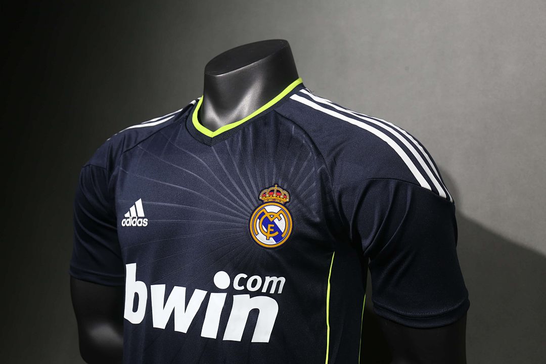 10-11 Retro Player Real Madrid Away Kit Cheap Football Jersey Wholesale Yupoo 5