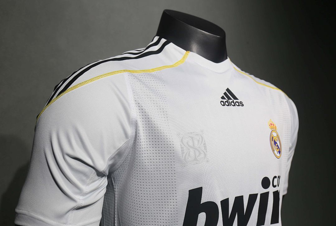 09-10 Retro Player Real Madrid Home Kit Cheap Football Jersey Wholesale Yupoo 9