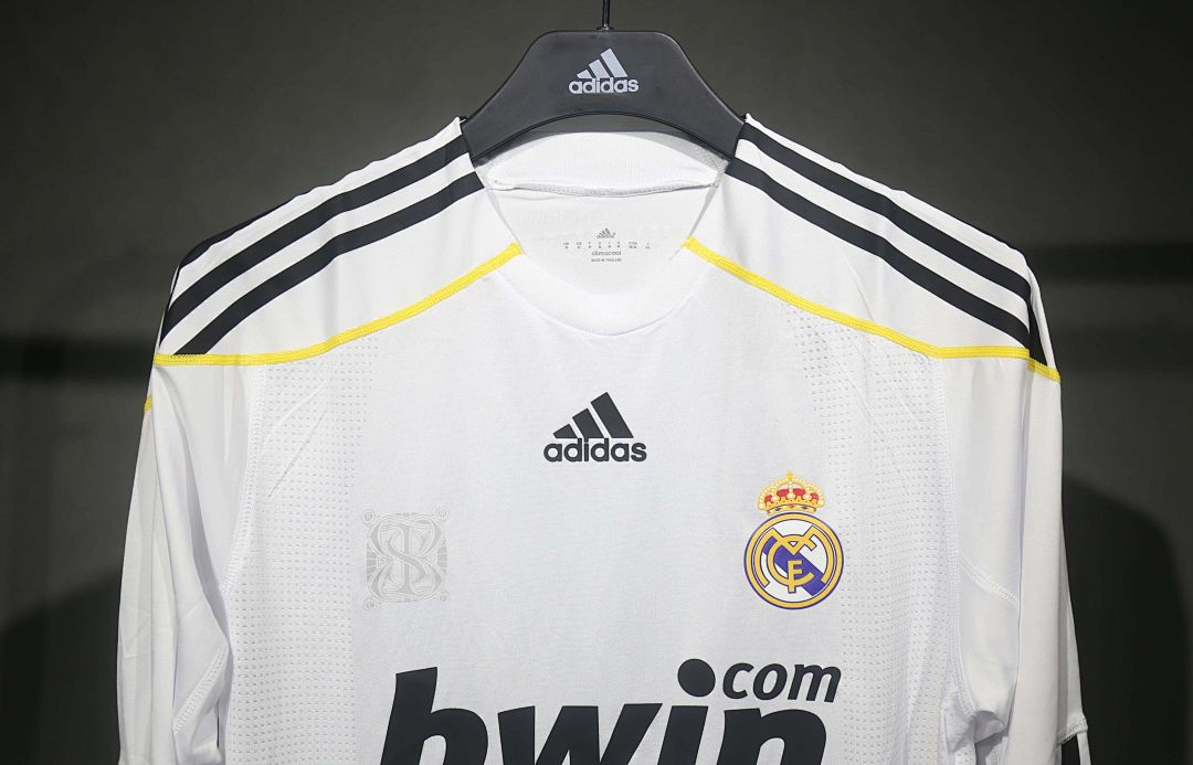 09-10 Retro Player Real Madrid Home Kit Long Sleeve Cheap Football Jersey Wholesale Yupoo 5