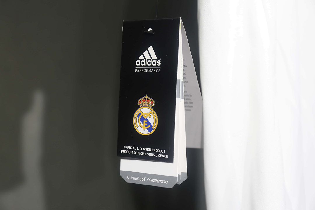 11-12 Retro Player Real Madrid Home Kit Cheap Football Jersey Wholesale Yupoo 9