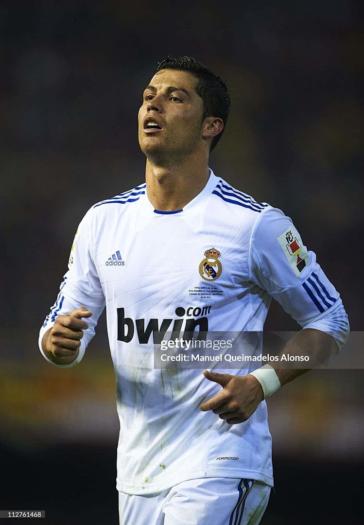 10-11 Retro Player Real Madrid Home Kit Long Sleeve Cheap Football Jersey Wholesale Yupoo 7