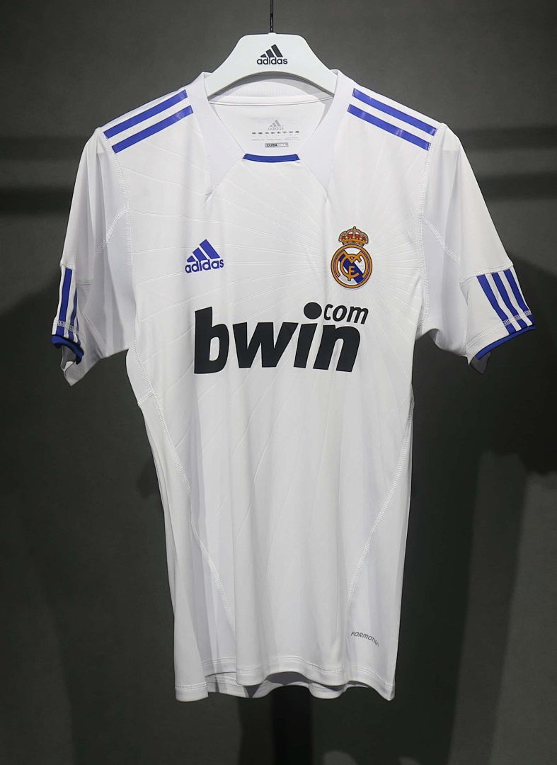10-11 Retro Player Real Madrid Home Kit Cheap Football Jersey Wholesale Yupoo 11