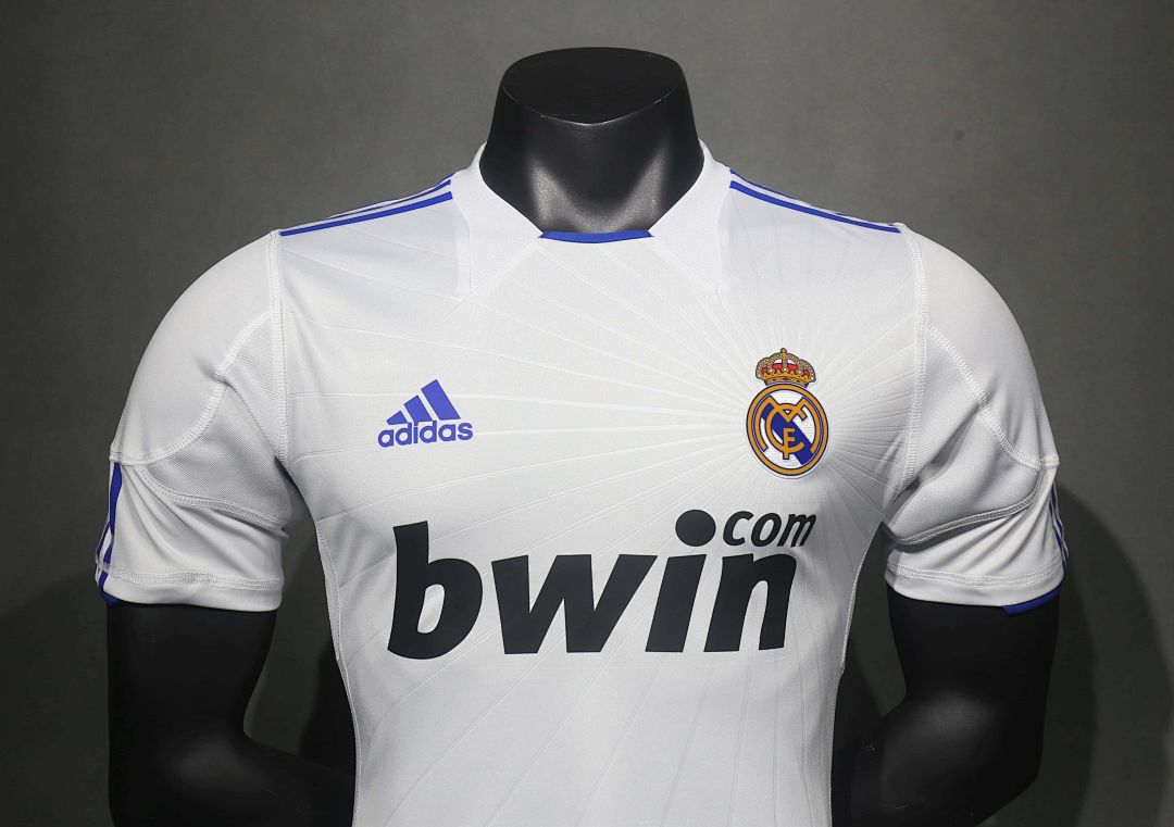 10-11 Retro Player Real Madrid Home Kit Cheap Football Jersey Wholesale Yupoo 15