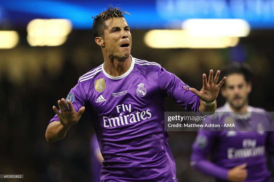 16-17 Retro Player Real Madrid Away Kit Long Sleeve Cheap Football Jersey Wholesale Yupoo 6