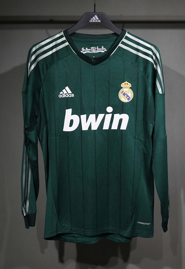 12-13 Retro Player Real Madrid Third Away Kit Long Sleeve Cheap Football Jersey Wholesale Yupoo