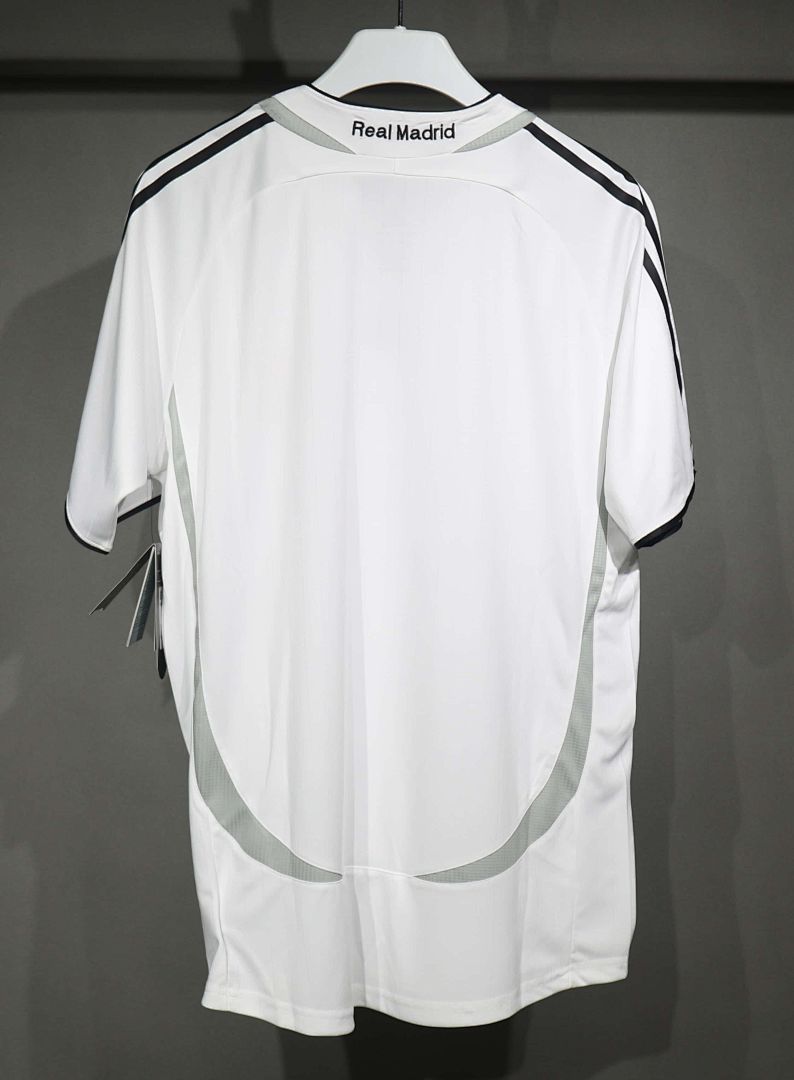 06-07 Retro Player Real Madrid Home Kit Cheap Football Jersey Wholesale Yupoo 4