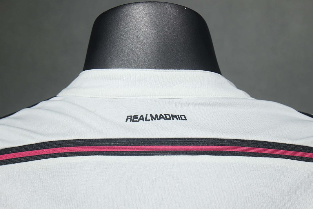 14-15 Retro Player Real Madrid Home Kit Long Sleeve Cheap Football Jersey Wholesale Yupoo 5