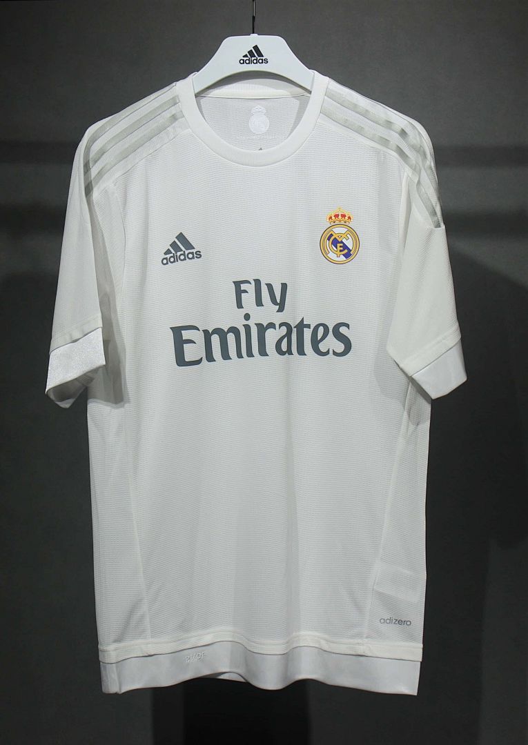 15-16 Retro Player Real Madrid Home Kit Cheap Football Jersey Wholesale Yupoo 3