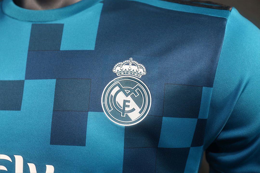 17-18 Retro Player Real Madrid Third Away Kit Cheap Football Jersey Wholesale Yupoo 4