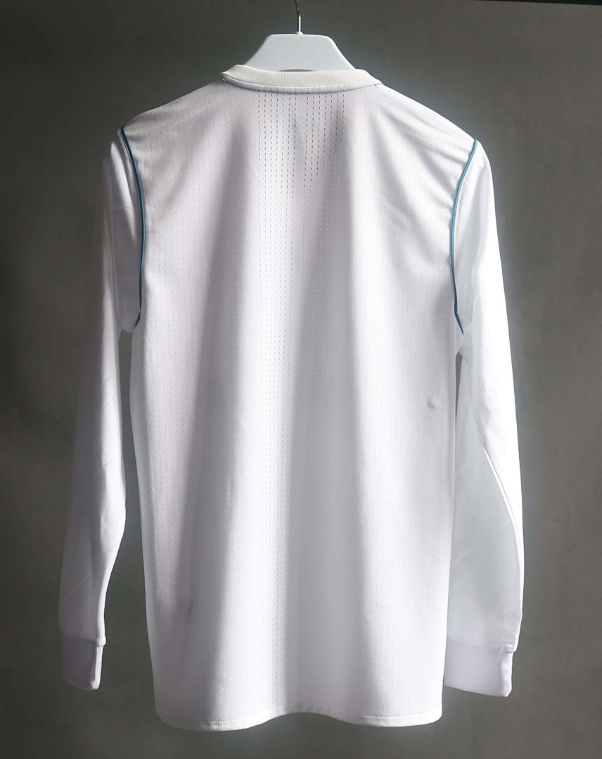 17-18 Retro Player Real Madrid Home Kit Long Sleeve Cheap Football Jersey Wholesale Yupoo 5