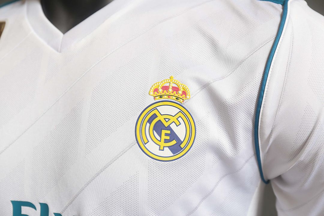 17-18 Retro Player Real Madrid Home Kit Cheap Football Jersey Wholesale Yupoo 2