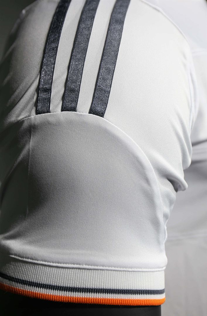 13-14 Retro Player Real Madrid Home Kit Cheap Football Jersey Wholesale Yupoo 3