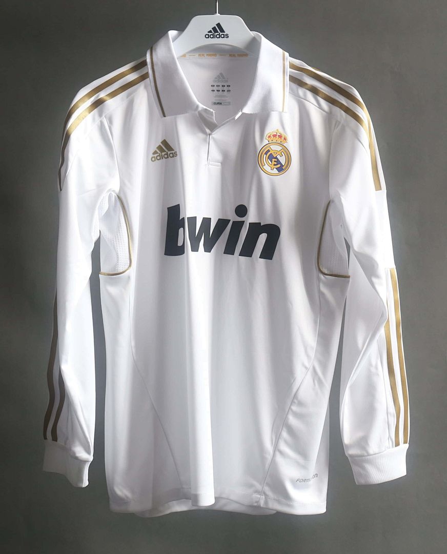 11-12 Retro Player Real Madrid Home Kit Long Sleeve Cheap Football Jersey Wholesale Yupoo 10