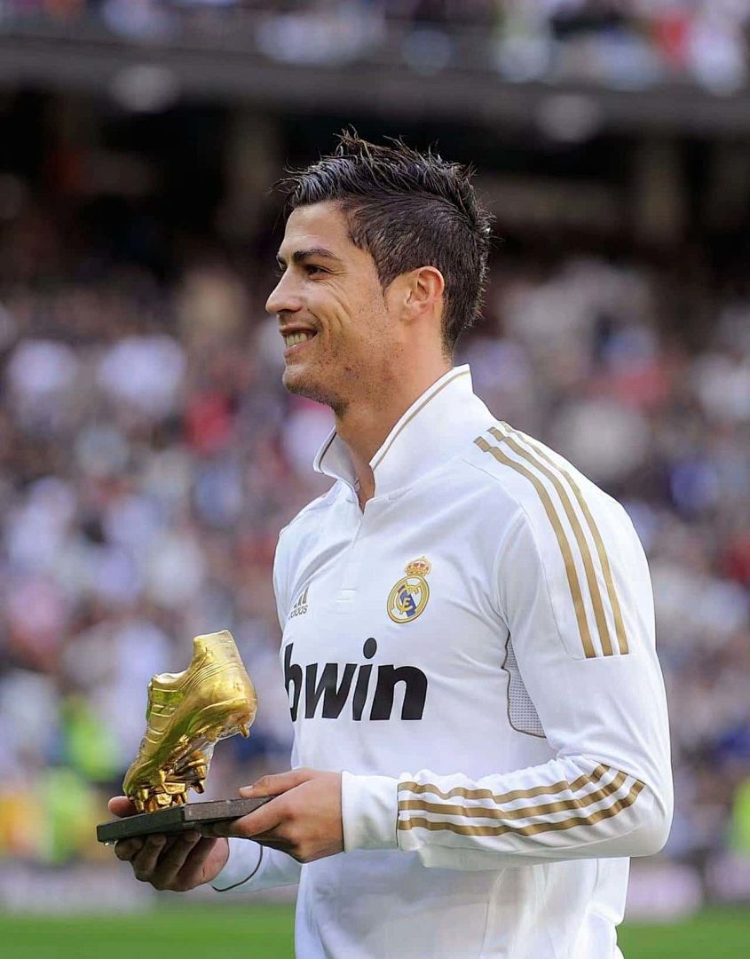 11-12 Retro Player Real Madrid Home Kit Long Sleeve Cheap Football Jersey Wholesale Yupoo 8