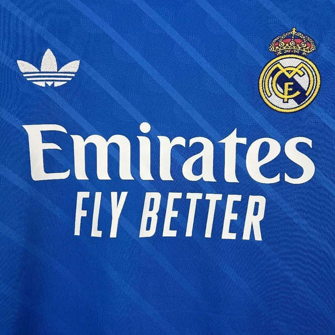25-26 Real Madrid Third Away Kit Long Sleeves S-2XL Cheap Football Jersey Wholesale Yupoo 4