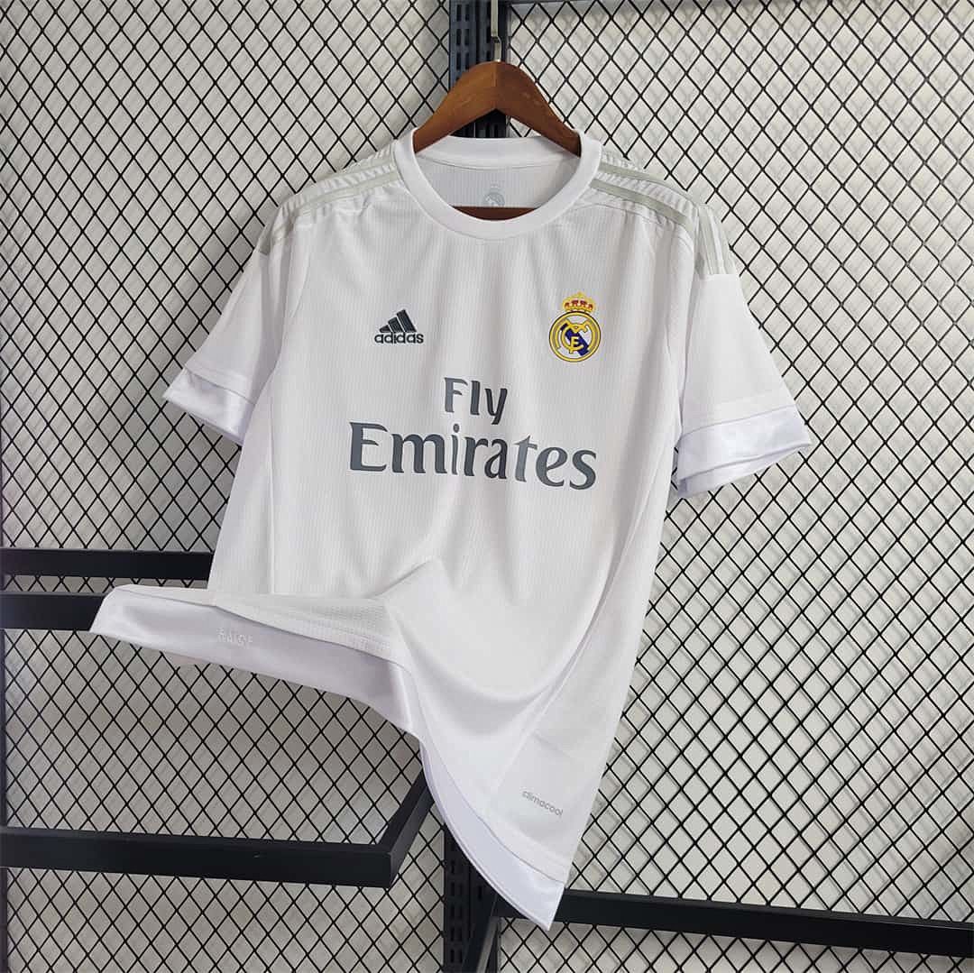 15-16 Real Madrid home 11