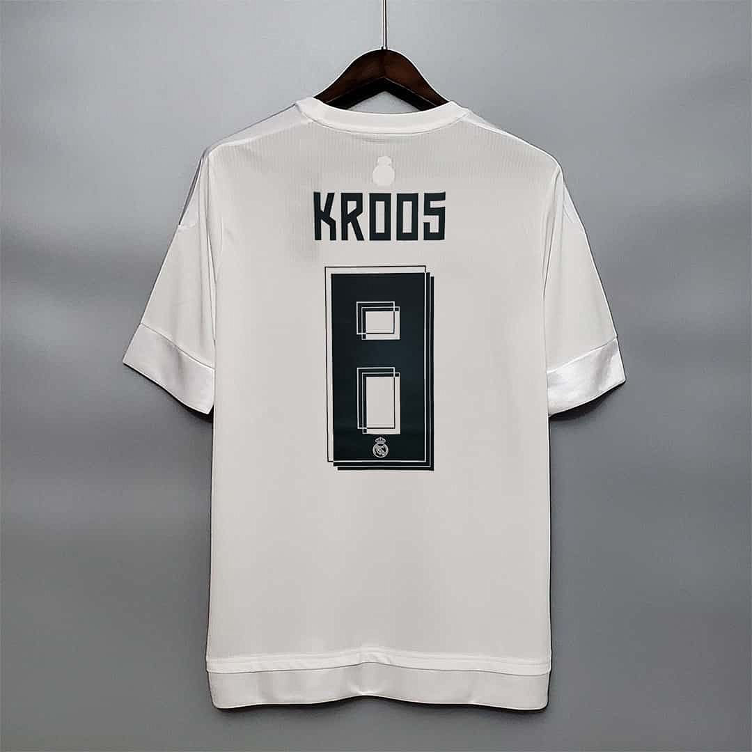15-16 Real Madrid home 3