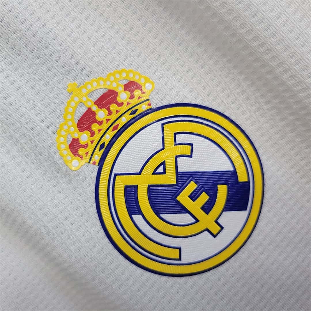 15-16 Real Madrid home 4