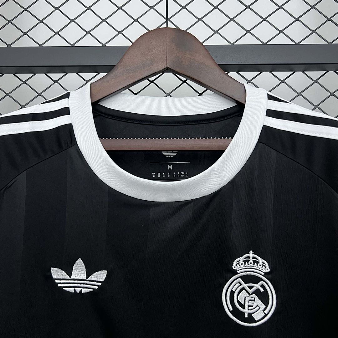 25-26 Real Madrid Black Goalkeeper Kit S-4XL Cheap Football Jersey Wholesale Yupoo 6