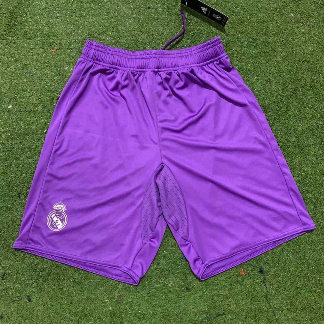 16-17 Real Madrid extérieur violet 11