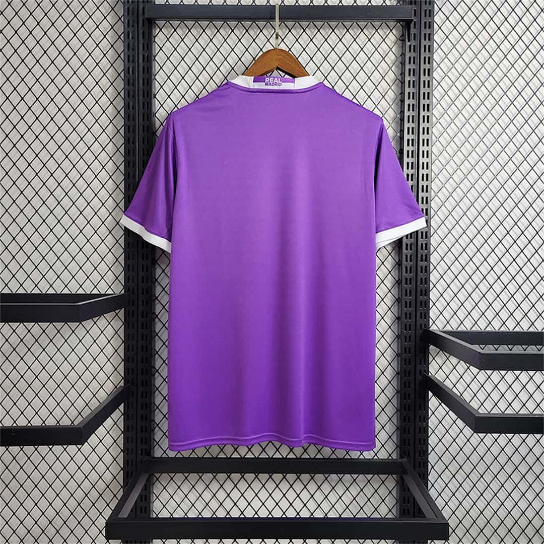 16-17 Real Madrid extérieur violet 5