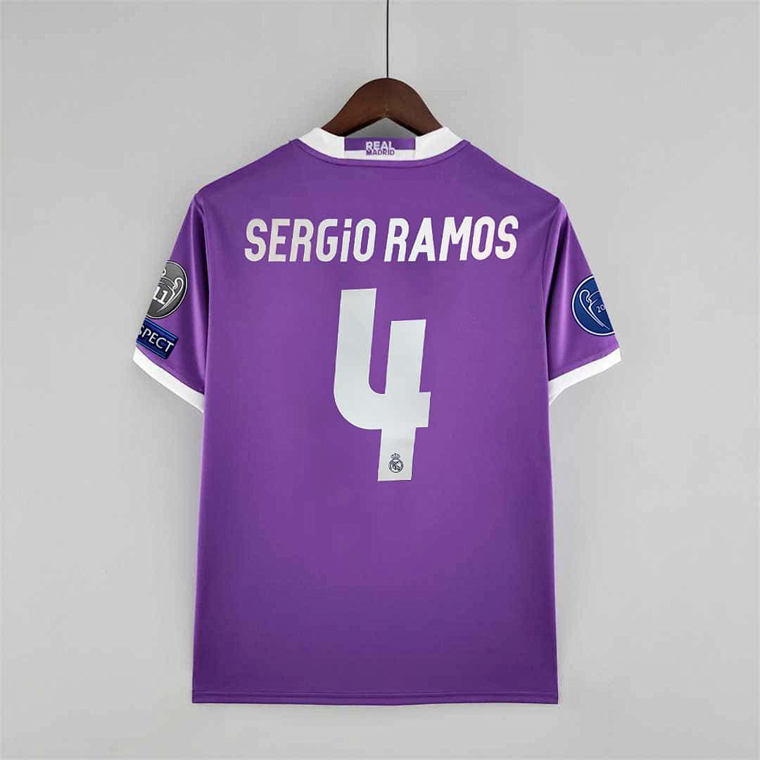 16-17 Real Madrid extérieur violet 7