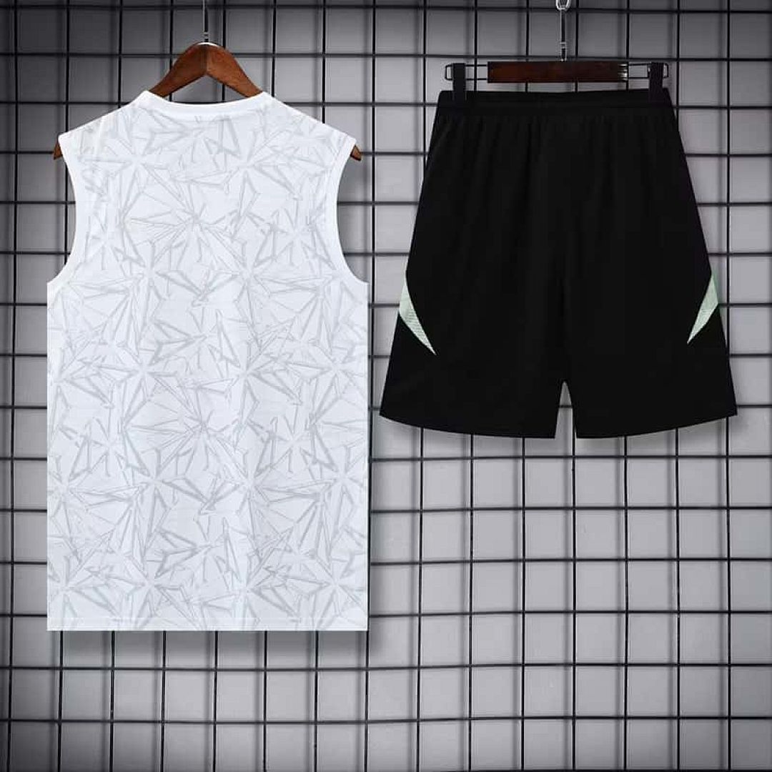 25-26 Real Madrid Pre-Match White Training Kits Tracksuits Cheap Football Jersey Wholesale Yupoo 3
