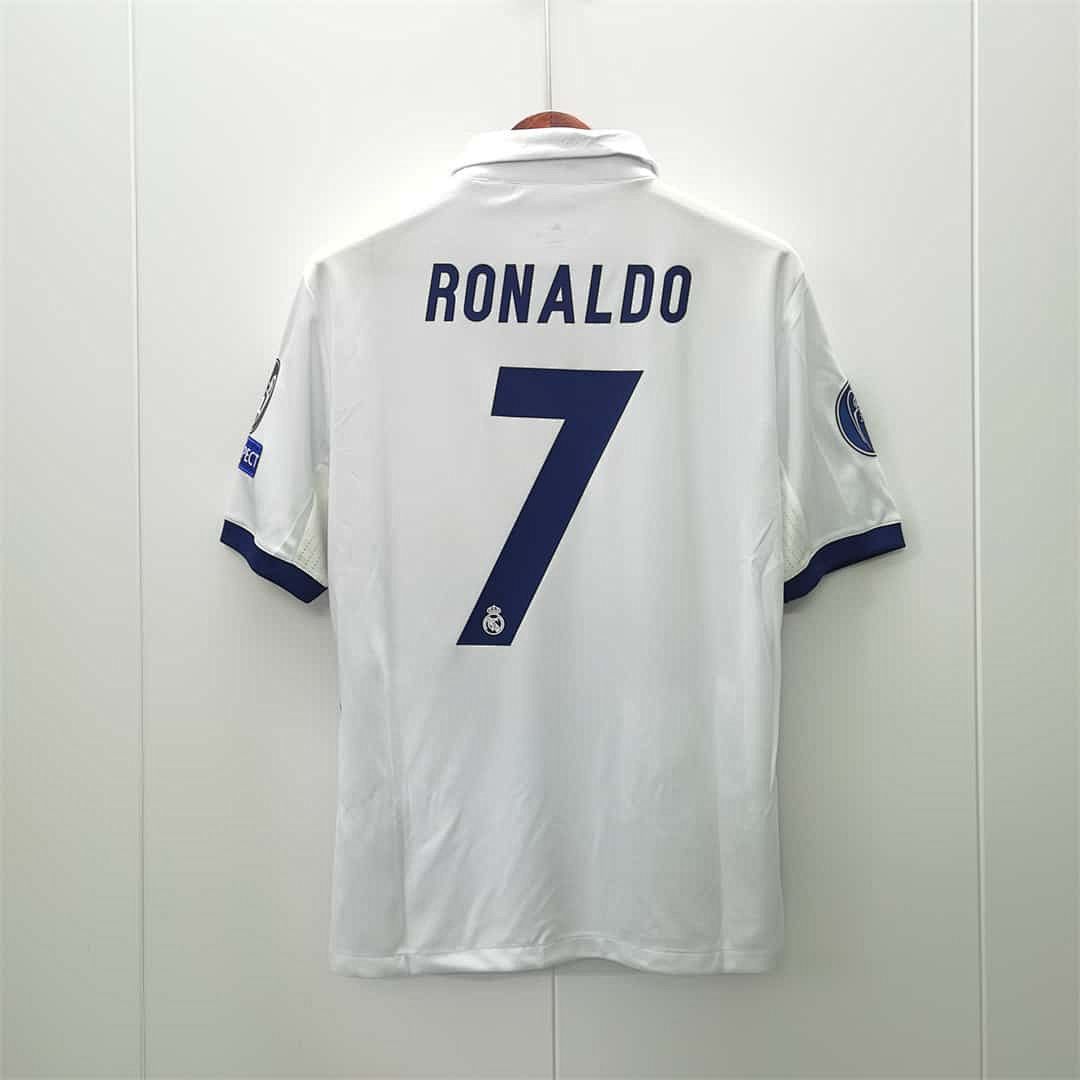 16-17 Real Madrid home 12